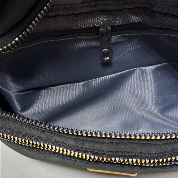 Black Nylon Crossbody Bag - Picture 5 of 7